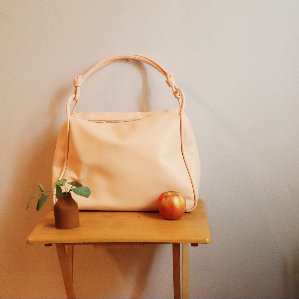 ❌S O L D❌ Peach Weekender Bag 🍑
